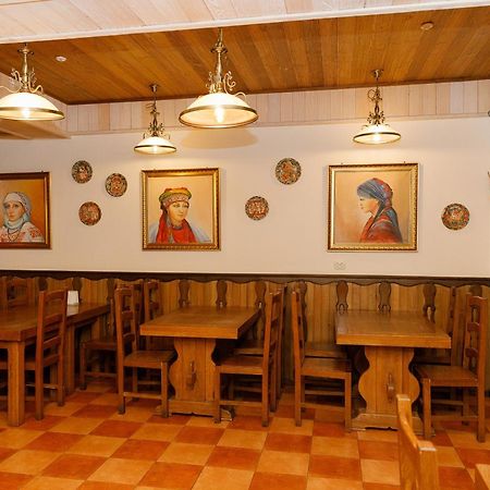Hotel Gostyniy Dvir Synevir Synevyr Esterno foto