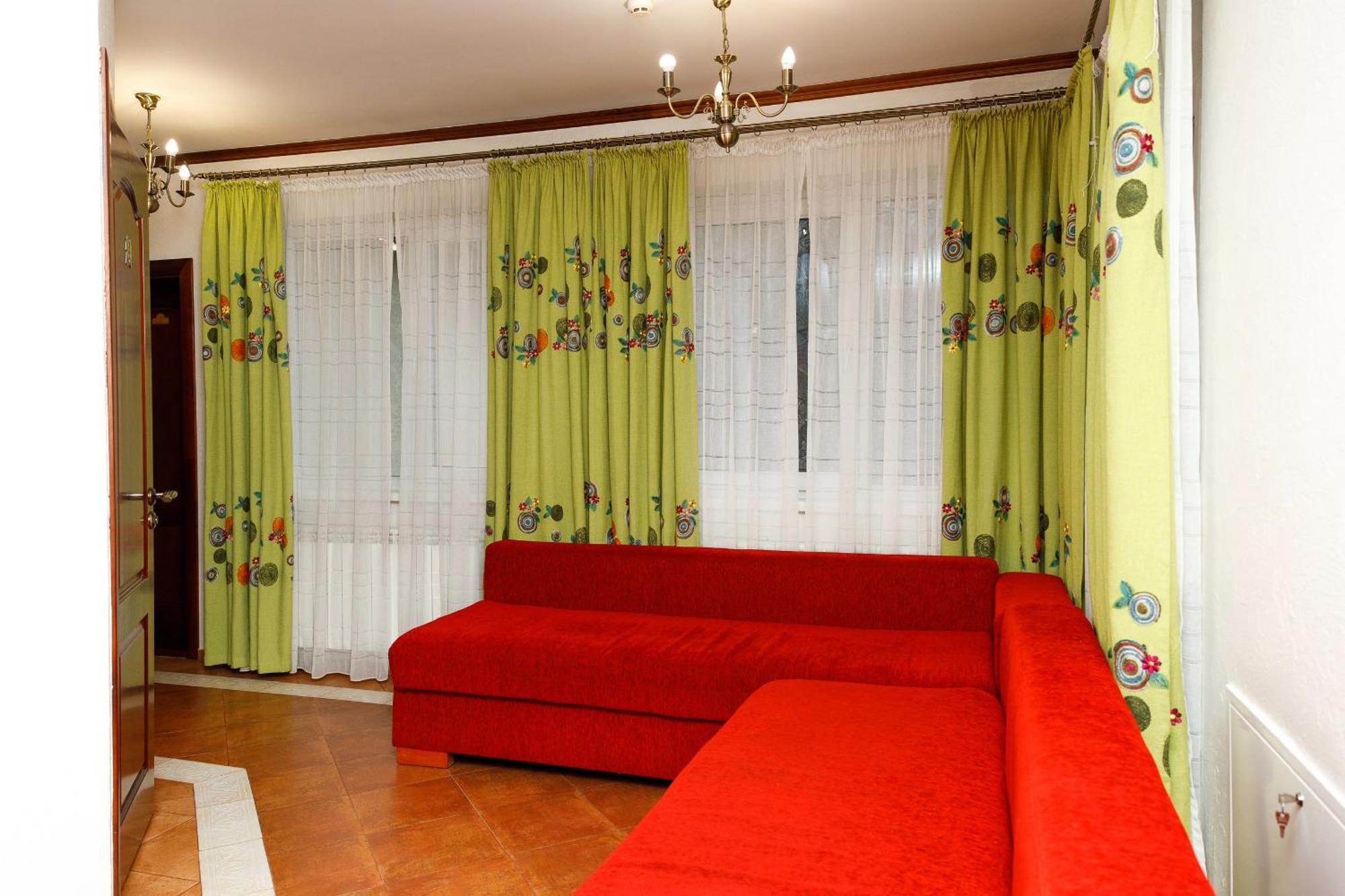 Hotel Gostyniy Dvir Synevir Synevyr Esterno foto